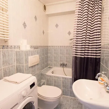 Happy - Economy Apartament *
