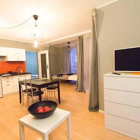 Happy - Economy 브로츠와프