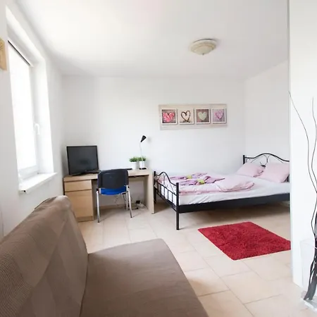 Happy - Economy Apartament *