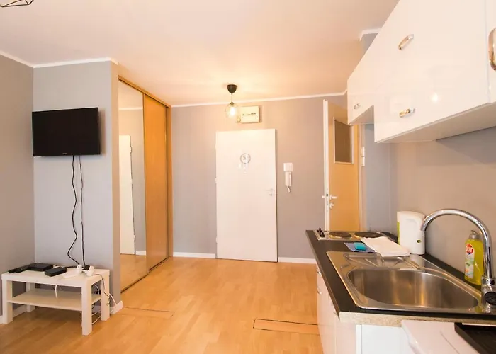 Happy - Economy Vratislav